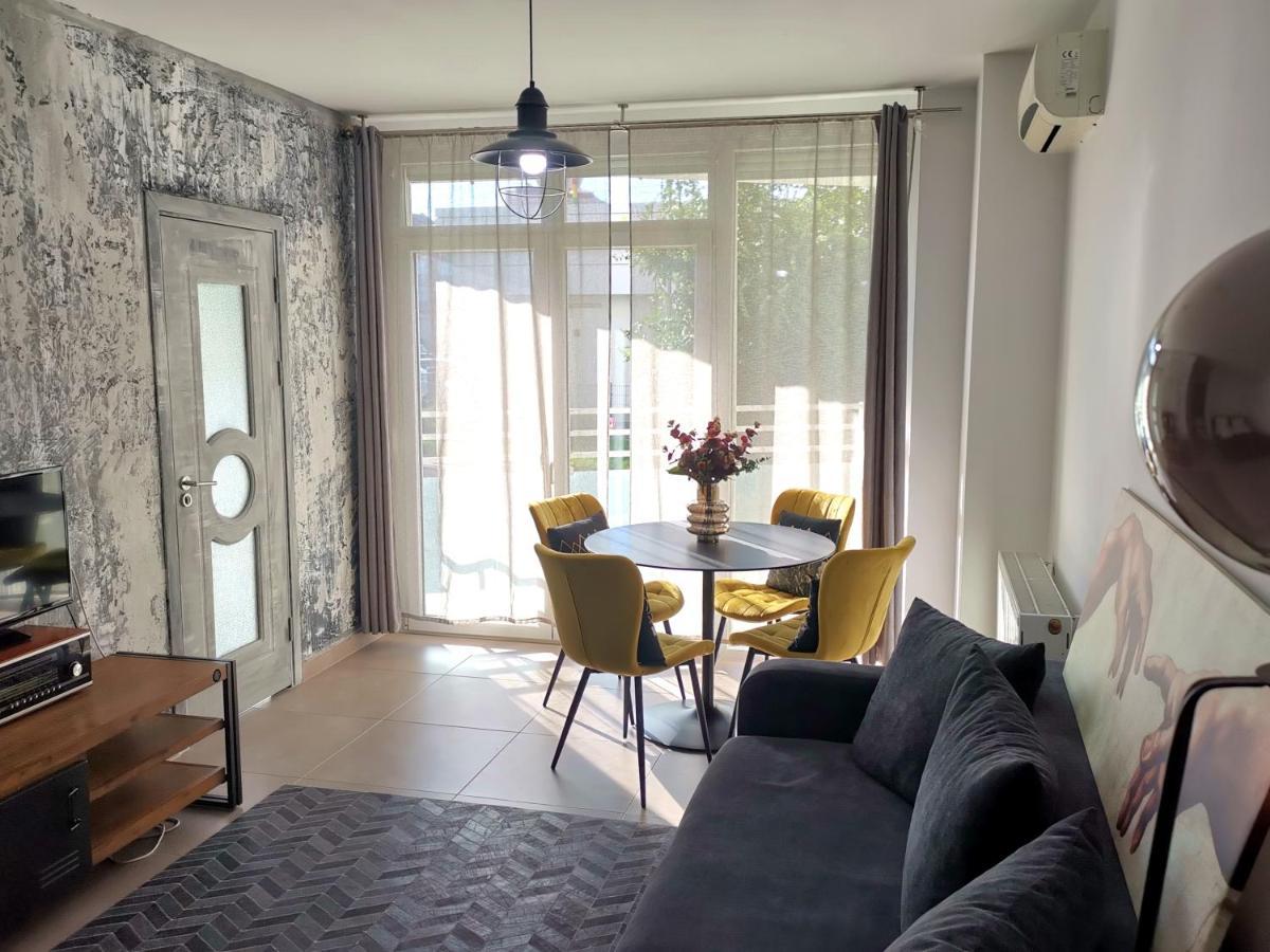 Caraway Apartment Oradea Luaran gambar